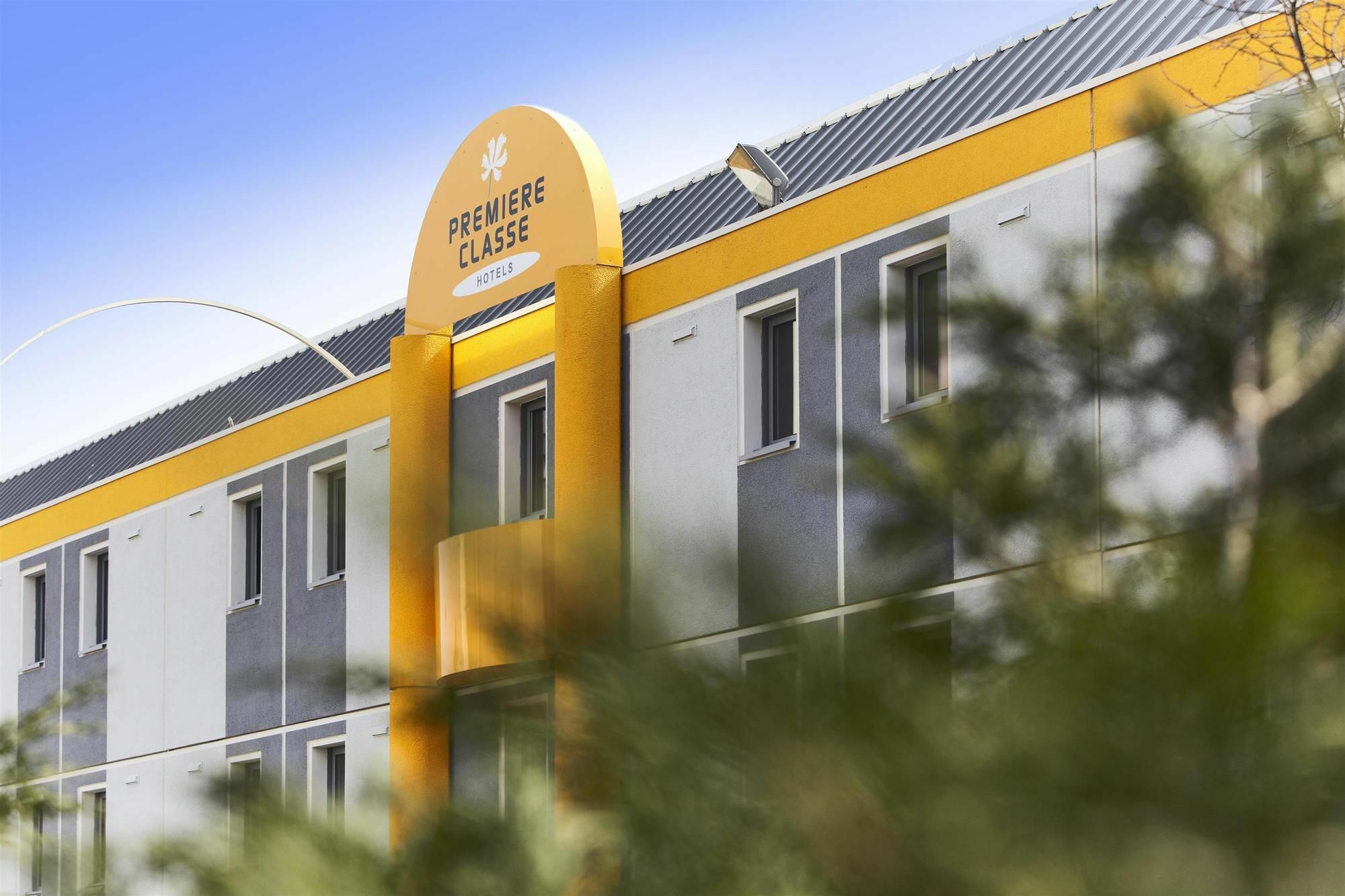 Premiere Classe Montreuil Экстерьер фото Premier Inn, Manchester